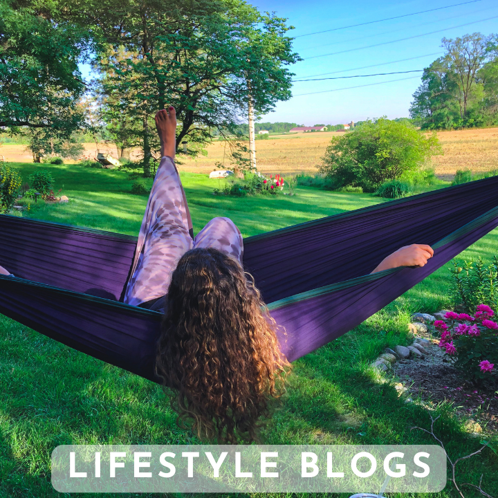 Lifestyle Blog | Hammock | Backyard | Illinois